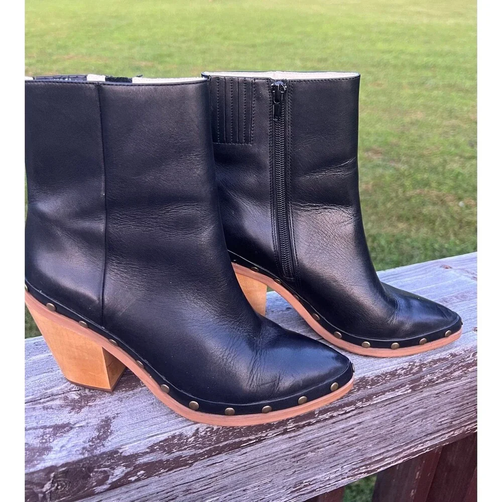 Band of Gypsies Studded Heel Side Zip Wood Heel Ankle Boots Sz 7